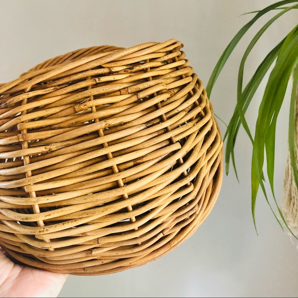 Vintage Wicker Rattan Wall Pocket Basket Boho - Picture 3 of 6
